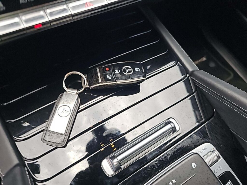 WhatsApp Image 2025-09-24 at 18.02.02