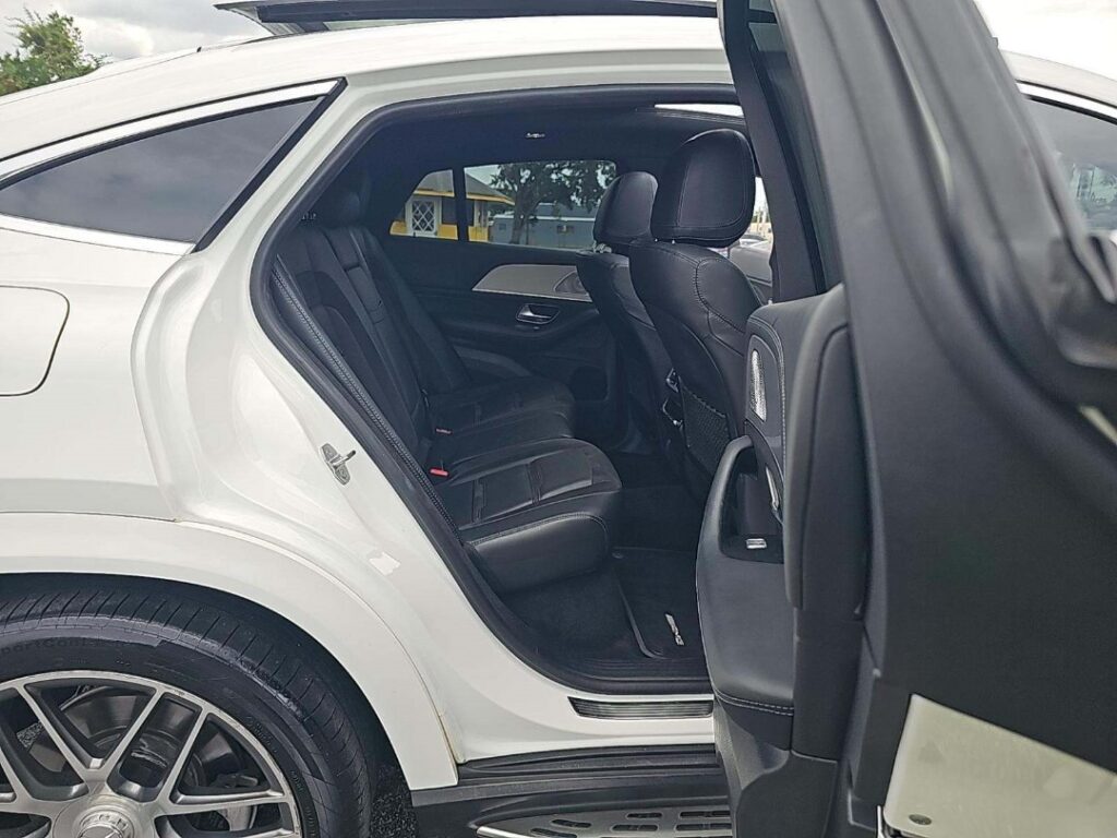 WhatsApp Image 2025-09-24 at 18.02.22